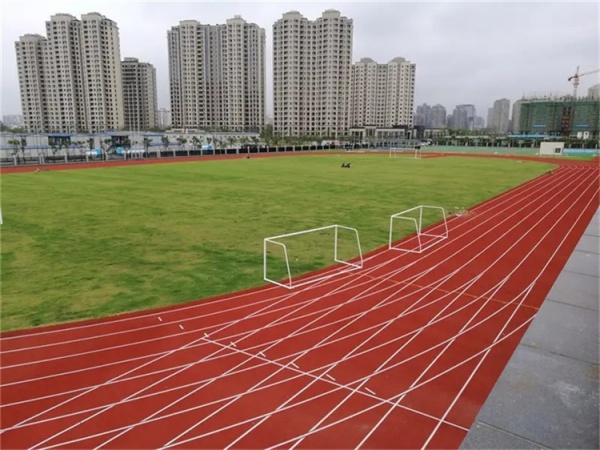 滨州市塑胶跑道维修塑胶地坪 - 方案